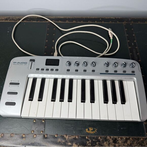 M-Audio KeyStudio 25 MIDI Controller Keyboard Mini USB Board As Photographed - Picture 1 of 9